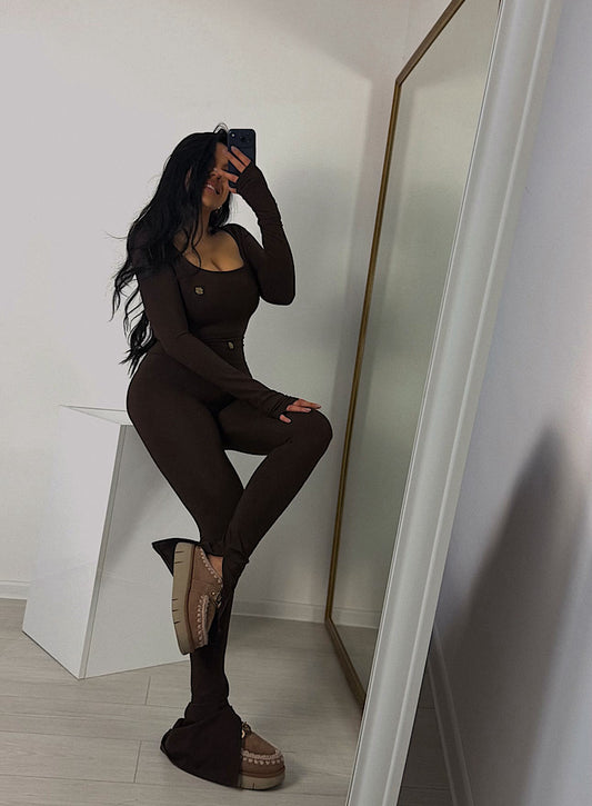 Komplet Emma bluza i Lucy helanke u čokolada boji